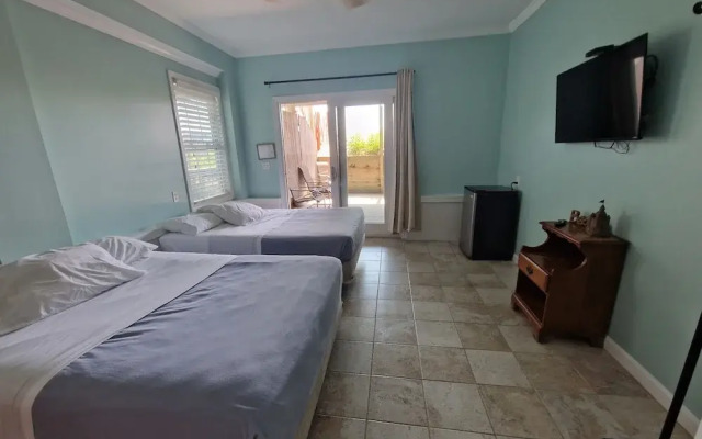 Sandcastle Beachfront Inn