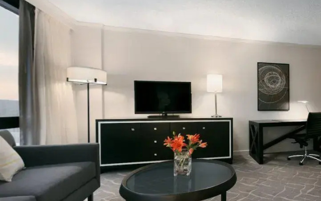 Wynfrey Hotel