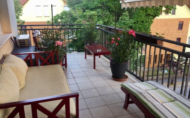 Bálint 1 apartman with outdoor pool