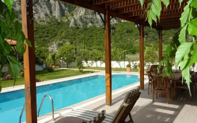 Villa Azure