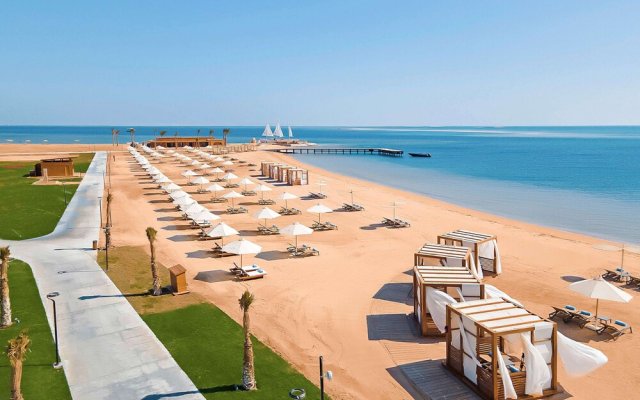 Rixos Premium Magawish Suites and Villas