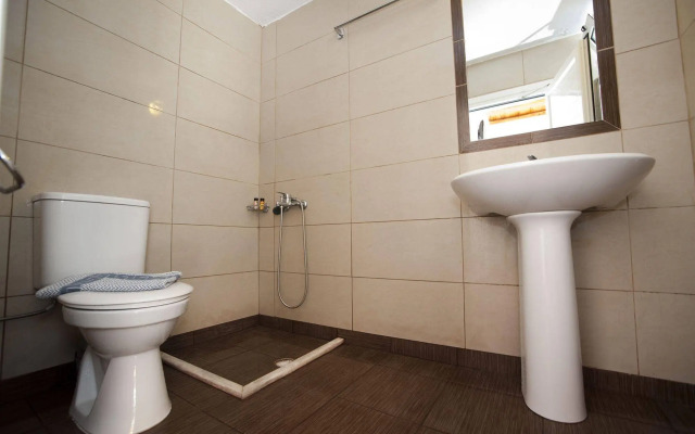 Madares Hotel