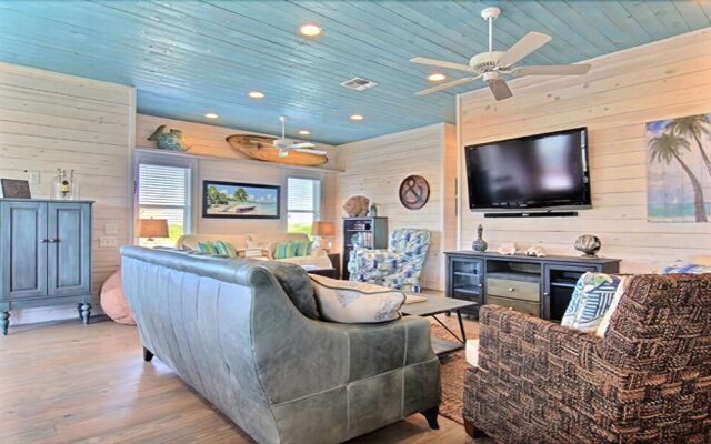 Beach Home Sea Gypsy in Ocean Village by Redawning