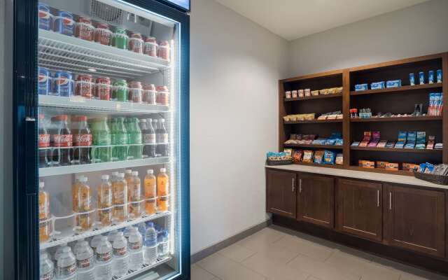 Comfort Inn & Suites Victoria North