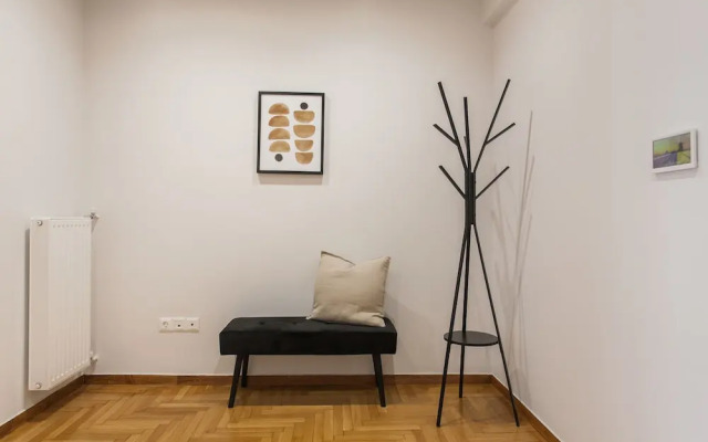 Remarkable 2BR Apartment in Paleo Faliro