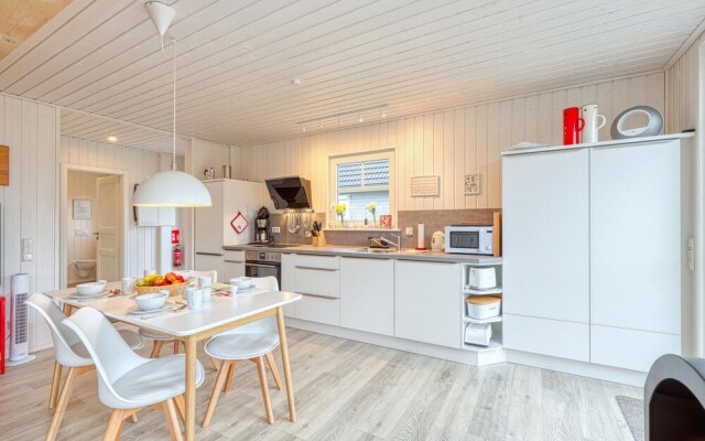 Amazing Home in Zerpenschleuse With Wifi and 2 Bedrooms