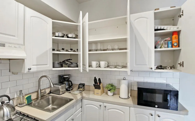 1BR Apartment - Dorchester 306