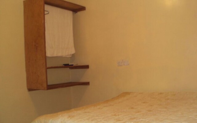 Ryllod Sunrise Lodge Meru
