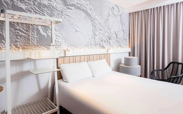 ibis Macon Sud Crêches