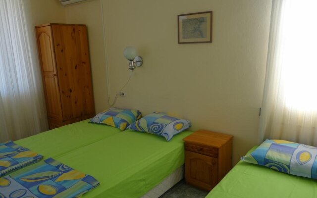 Rosi Guest House