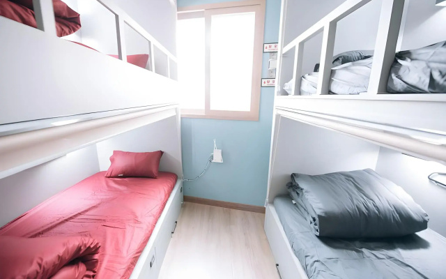 Quartz Hostel