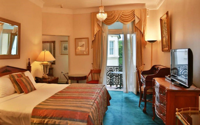 Manor Boutique Hotel
