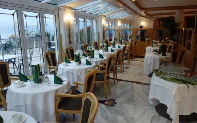 Hotel Schwefelbad (Schenna Resort)