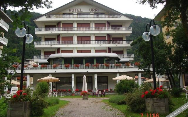 Hotel Urri