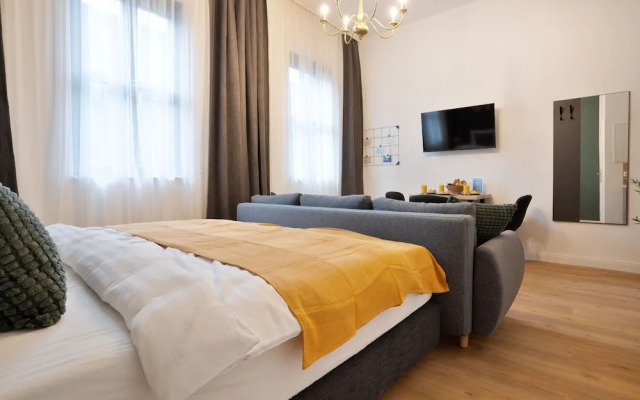 Zentrale Apartments I home2share