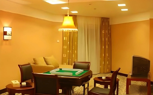 Chuanghui Business Hotel