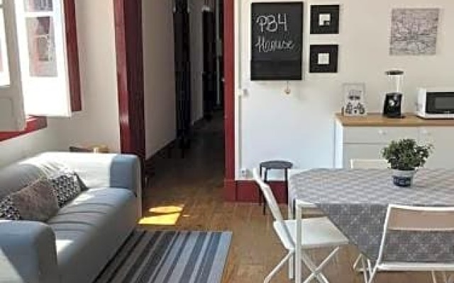 Pb4 House