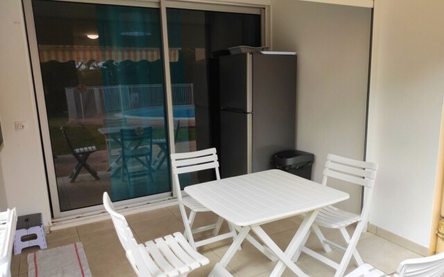 Studio In Saint Anne With Shared Pool Enclosed Garden And Wifi