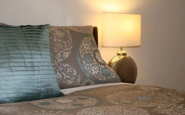 Seacombe Apartments