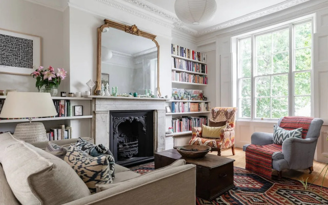 Rochester Road II by Onefinestay