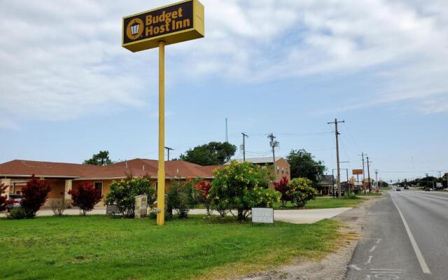 Atria Extended Stays By OYO Jourdanton