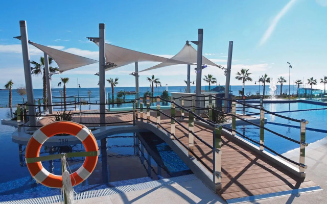 Sea Senses Blue Ocean