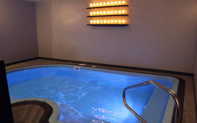 Belamere Suites Hotel