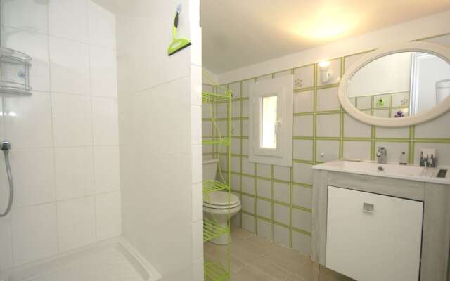 Majestic Villa in Mouans-Sartoux with Swimming Pool