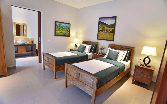 Villa Yenian by Villa Finder