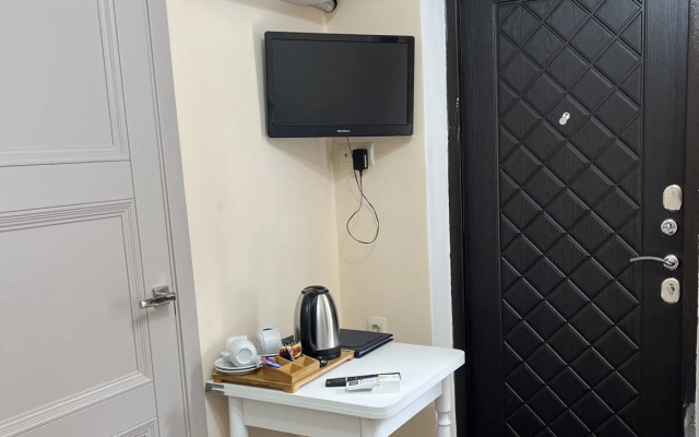 Дельфин-море (Сухум)