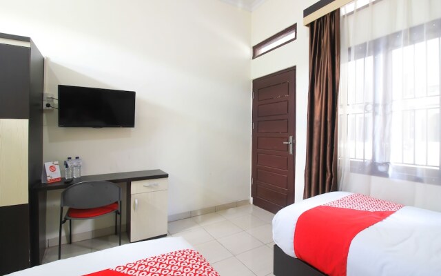 OYO 962 Family Homestay