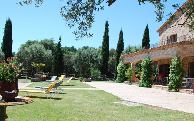 Spacious Villa in Romanya de la Selva with Swimming Pool