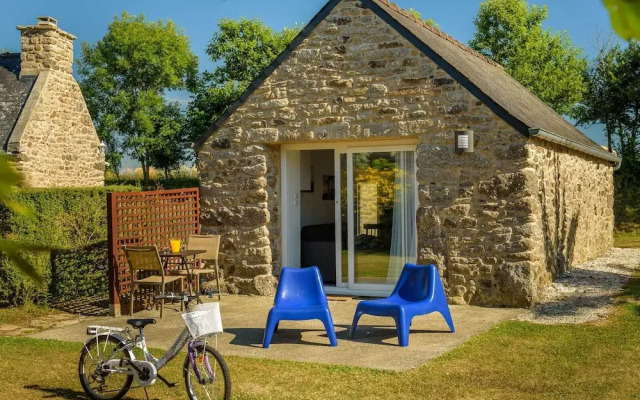 Peaceful Holiday Home in Plouguin With Indoor Pool
