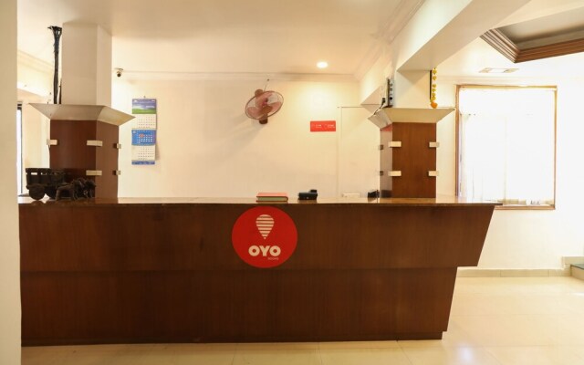 Collection O 8115 Hotel Vinayak Inn