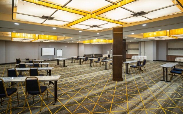 Holiday Inn St. Louis - Creve Coeur by IHG