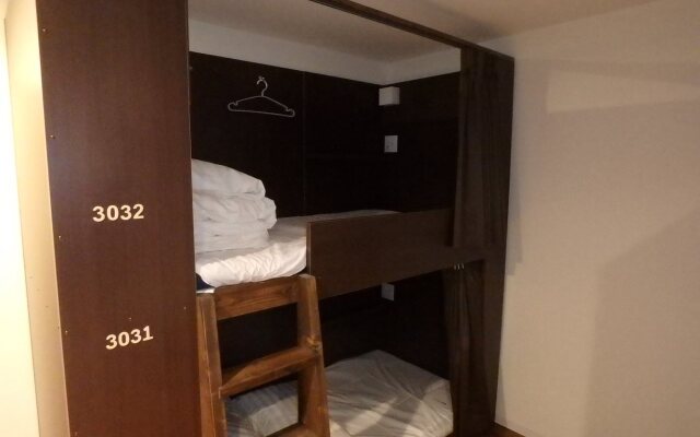 Bed & Breakfast RENGA Daikanyama - Hostel