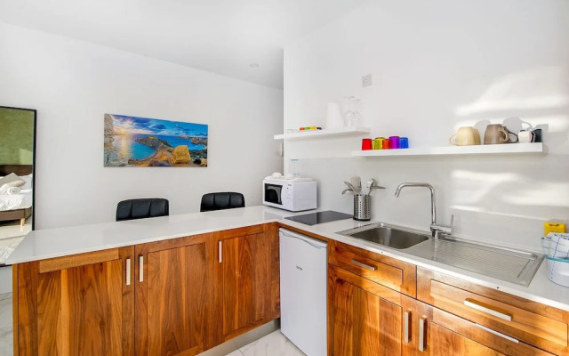 South Wind Guesthouse