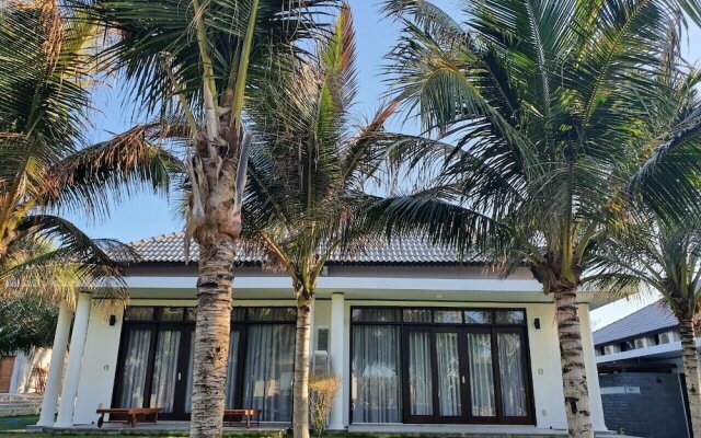 Starlight Villa Beach Resort & Spa