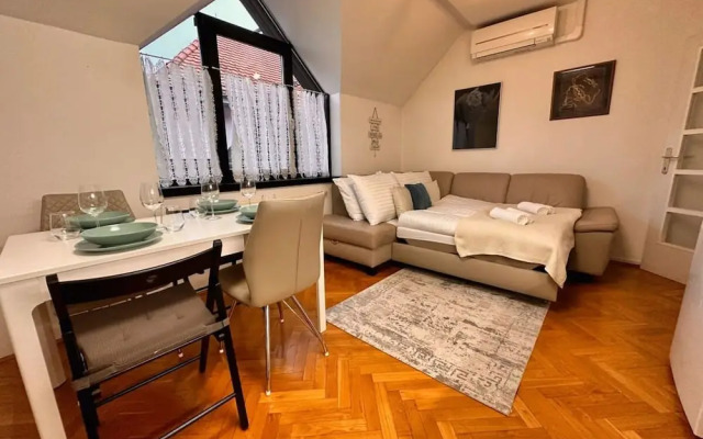 Charming City Loft Apartment With Free Parking