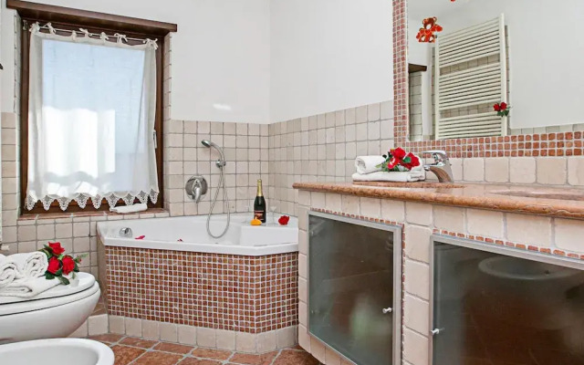 Paulie Apartment in Riva del Garda