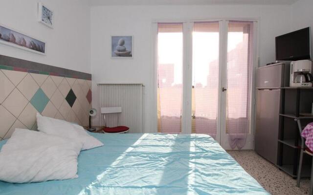 Appartement Balaruc-les-Bains, 1 pièce, 2 personnes - FR-1-553-47