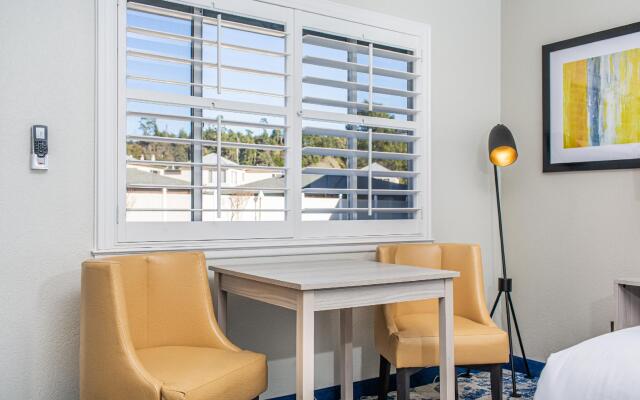 Creekside Inn Downtown - Cambria