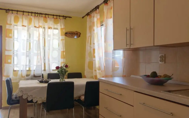 Beautiful Home in Pelegrin With Wifi and 3 Bedrooms