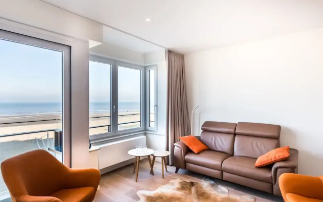 Apartment by the Beach