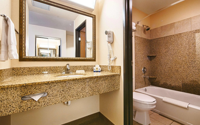Best Western Territorial Inn & Suites
