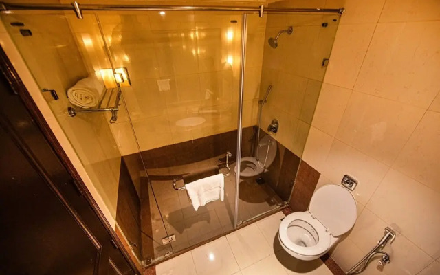 Fabhotel Prime Luxera