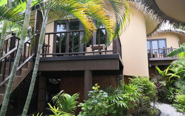 Beyond The Blue Horizon Villa Resort