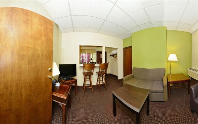 Days Inn by Wyndham Oil City Conference Center