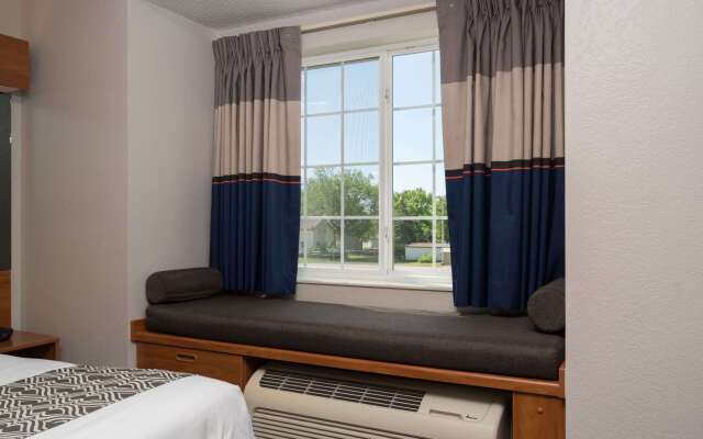 Microtel Inn & Suites by Wyndham Springfield