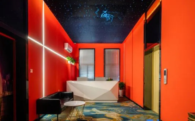Ying Yi Su  Movie Theme Apartment